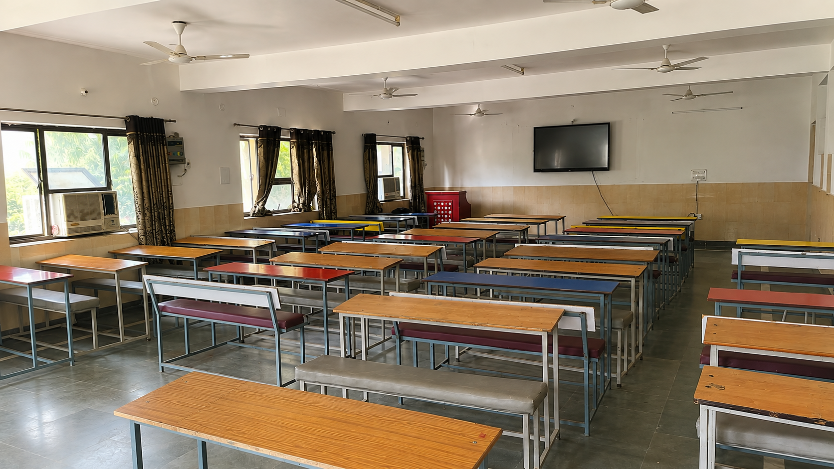 Modern Smart Classrooms & Lecture Halls